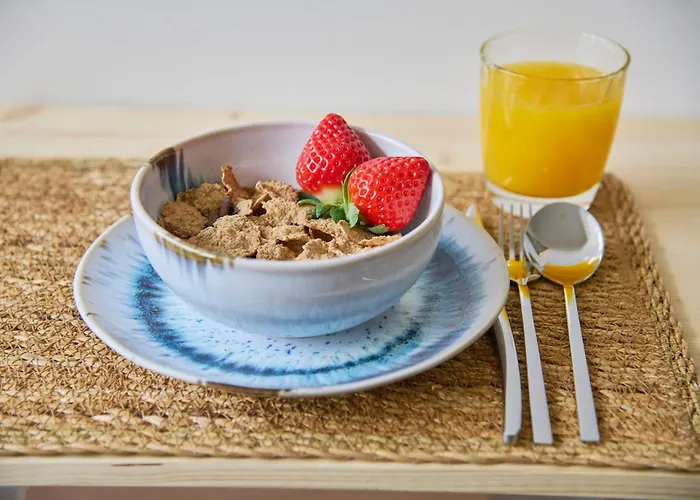 Charming Graca Flat W Balcony, By Timecooler דירה *