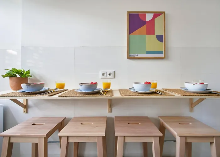 Charming Graca Flat W Balcony, By Timecooler דירה *