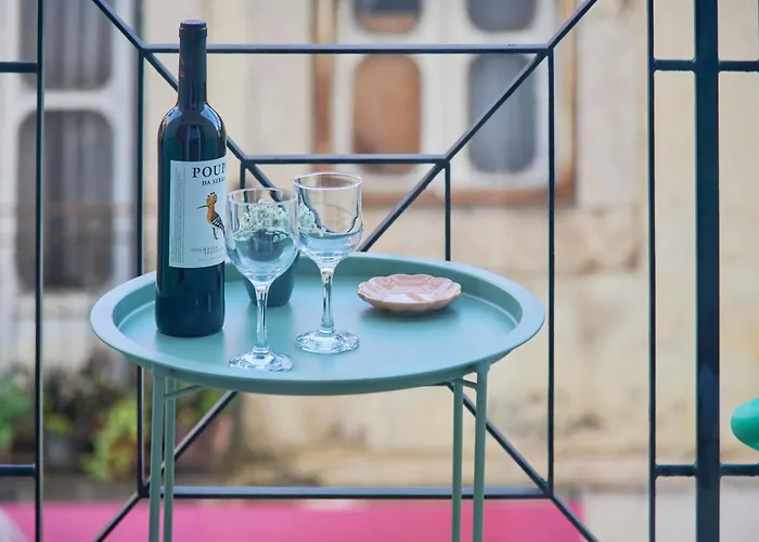 Charming Graca Flat W Balcony, By Timecooler * ליסבון