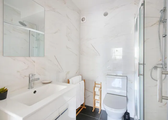 Charming Graca Flat W Balcony, By Timecooler Apartment Lisbon