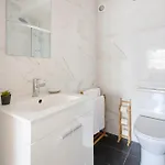 Charming Graca Flat W Balcony, By Timecooler Lisboa